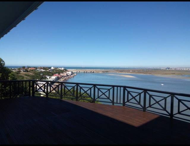 3 BEDROOM HOUSE RENTED IN BLUEWATER BAY